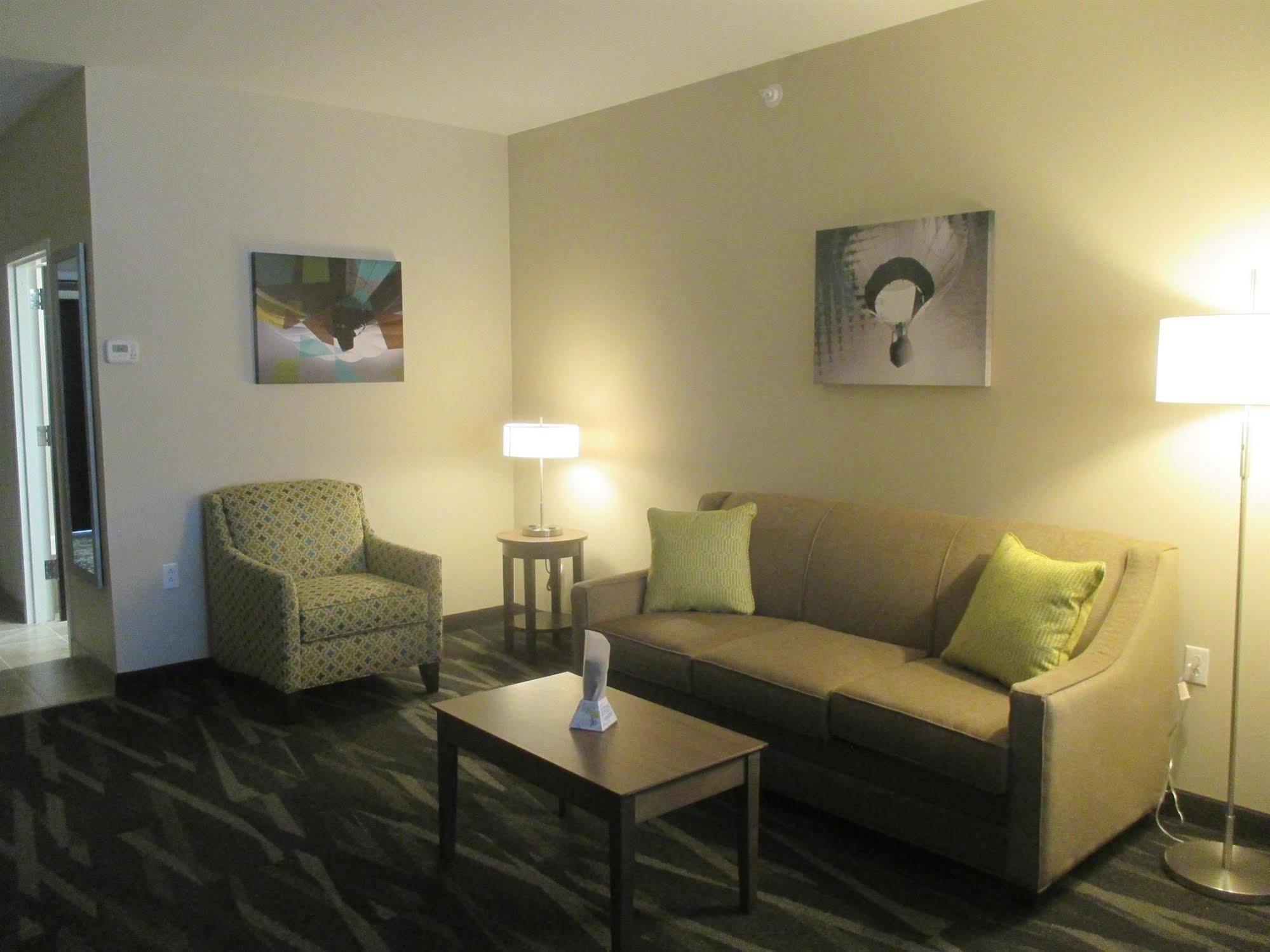 Best Western Plus Centralia Hotel & Suites מראה חיצוני תמונה